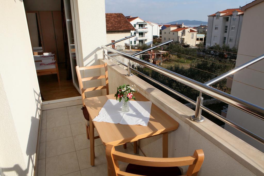 Apartments Villa Karlo Kaštela Εξωτερικό φωτογραφία