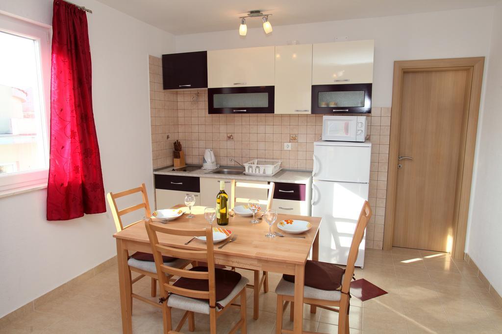Apartments Villa Karlo Kaštela Εξωτερικό φωτογραφία